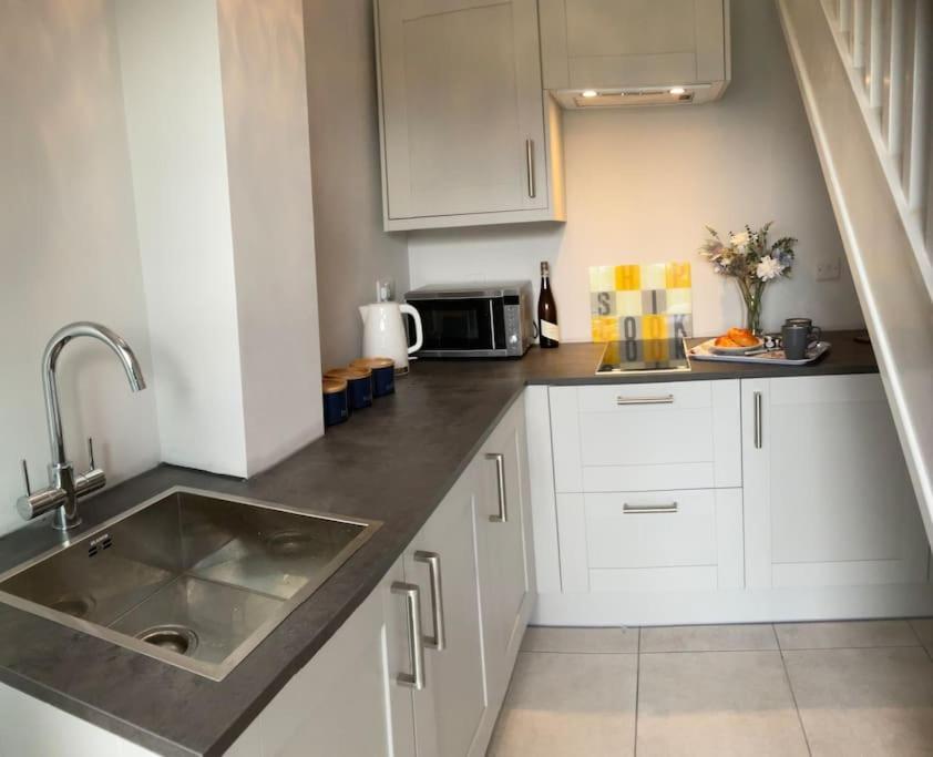 Pass The Keys Superb Space In The Idyllic Village Of Loppington Shrewsbury Zewnętrze zdjęcie
