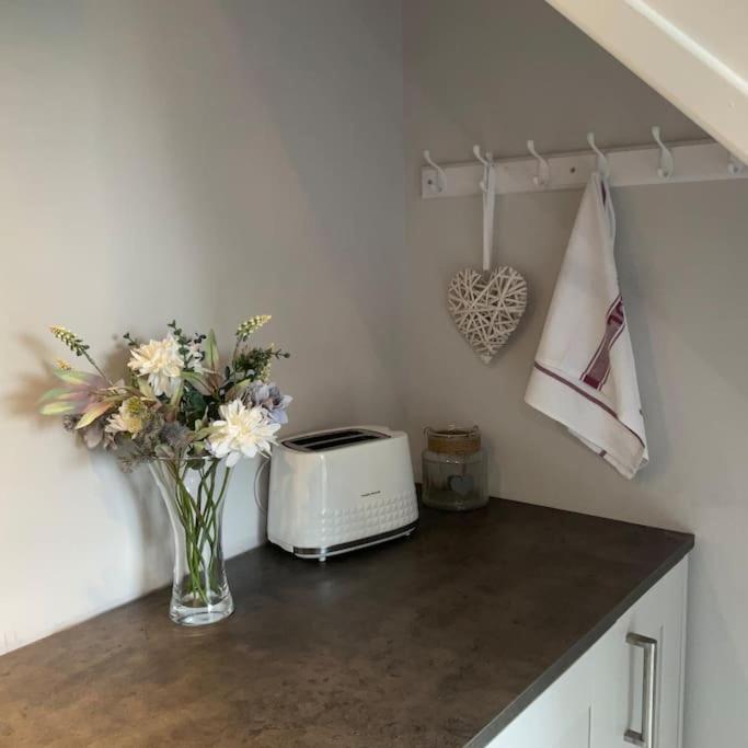 Pass The Keys Superb Space In The Idyllic Village Of Loppington Shrewsbury Zewnętrze zdjęcie